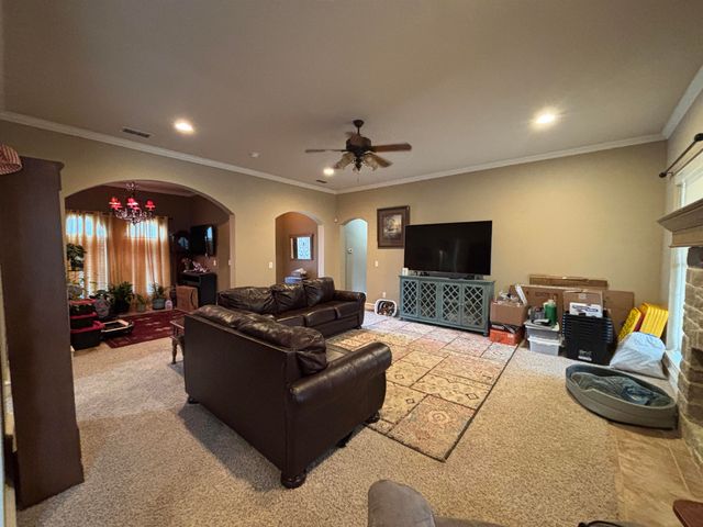159 Stone Brook Dr, Henderson, TX 75654