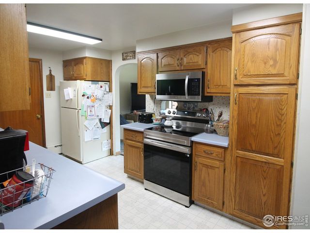 221 N Wallace Ave, Haxtun, CO 80731