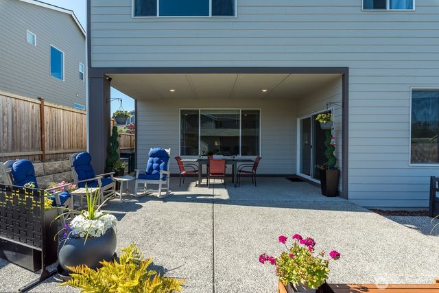 8223 284th Place NW, Stanwood, WA 98292