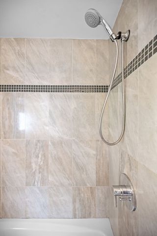 88 Moffatt Rd, Salem, MA 01970