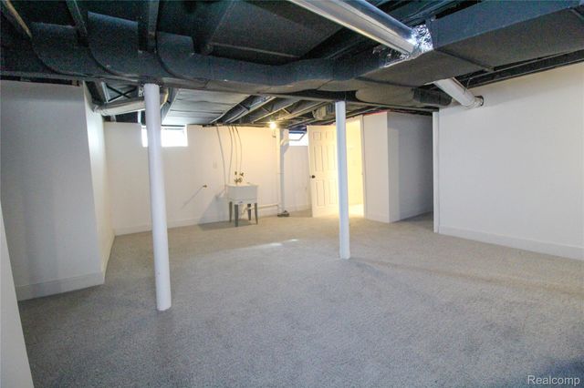 9969 Robson Street, Detroit, MI 48227