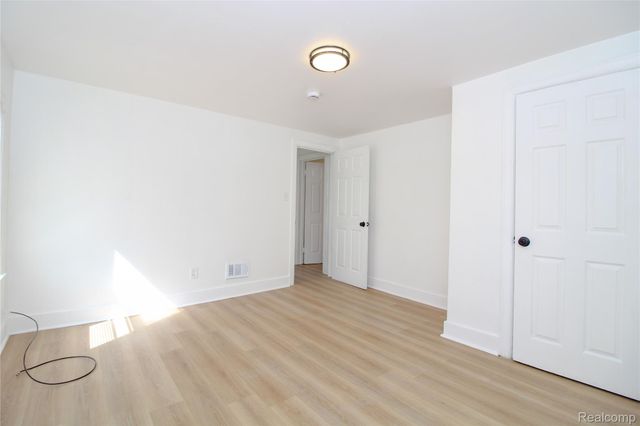 9969 Robson Street, Detroit, MI 48227