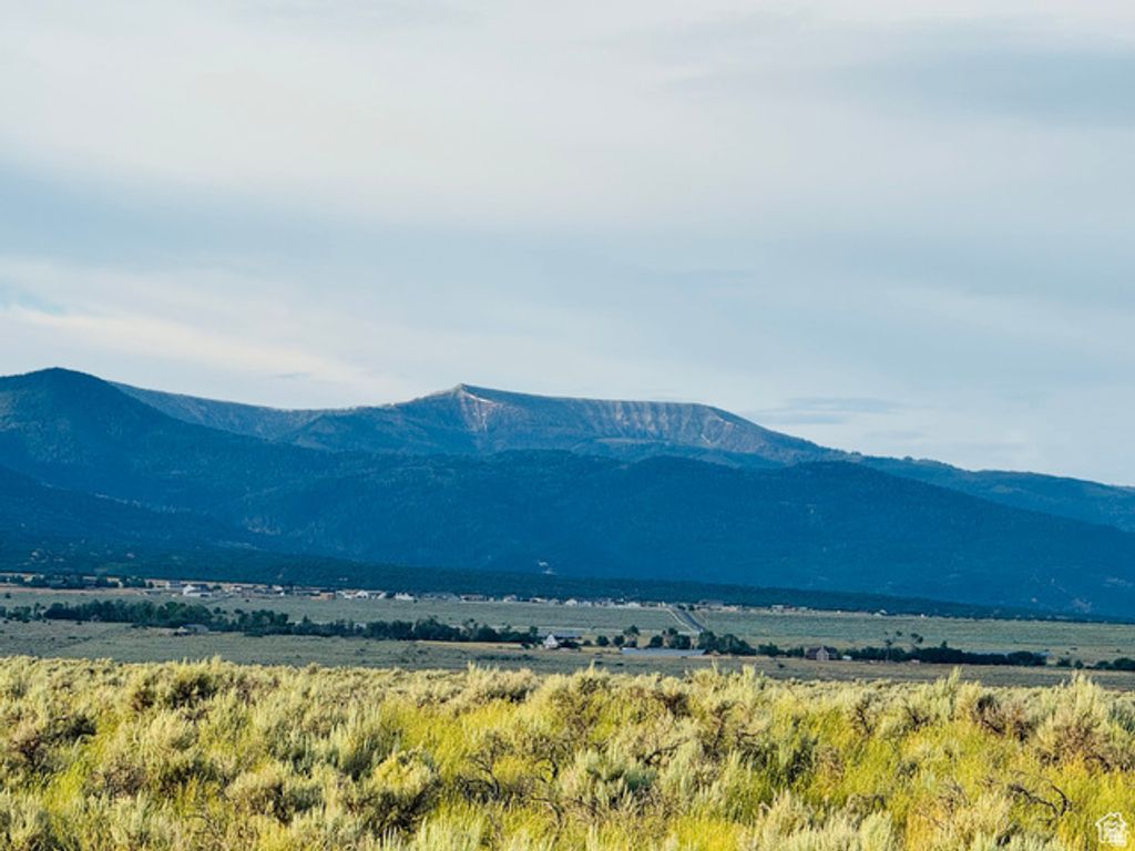 Image 4 of property listing at 1300 E 200 S, Mt Pleasant, UT 84647