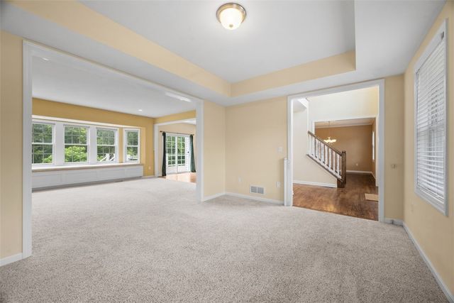 1702 S Hawthorn Ct, Franklin Park, PA 15237