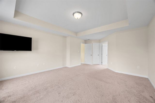 1702 S Hawthorn Ct, Franklin Park, PA 15237