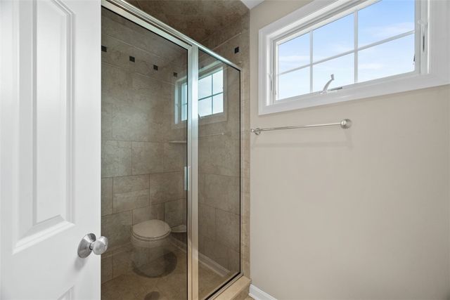 1702 S Hawthorn Ct, Franklin Park, PA 15237