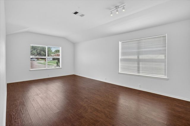 4308 Vinyard Way, Denton, TX 76226