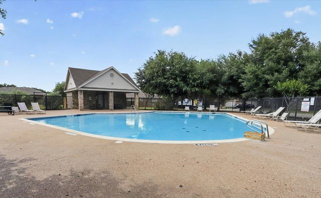 4308 Vinyard Way, Denton, TX 76226