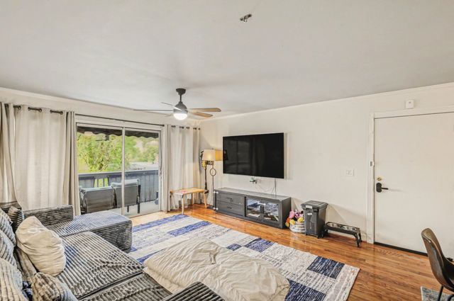 21 Vaughns Gap Rd Apt 20, Nashville, TN 37205