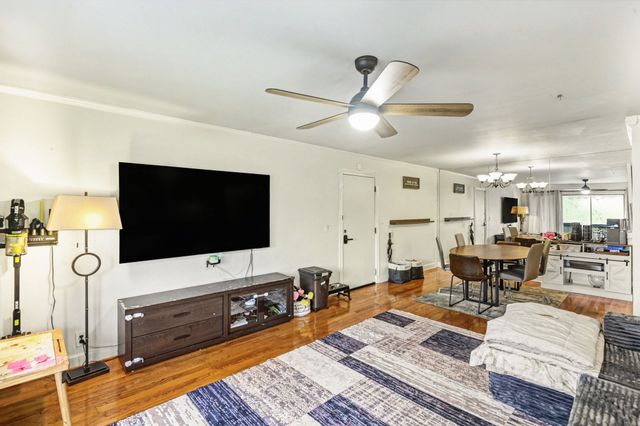 21 Vaughns Gap Rd Apt 20, Nashville, TN 37205