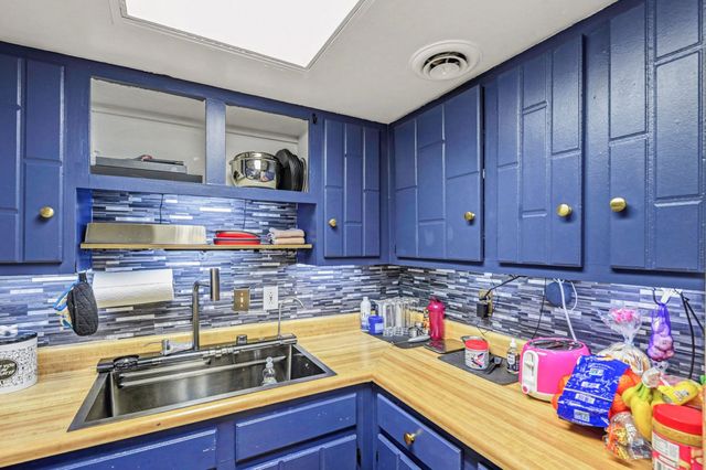 21 Vaughns Gap Rd Apt 20, Nashville, TN 37205