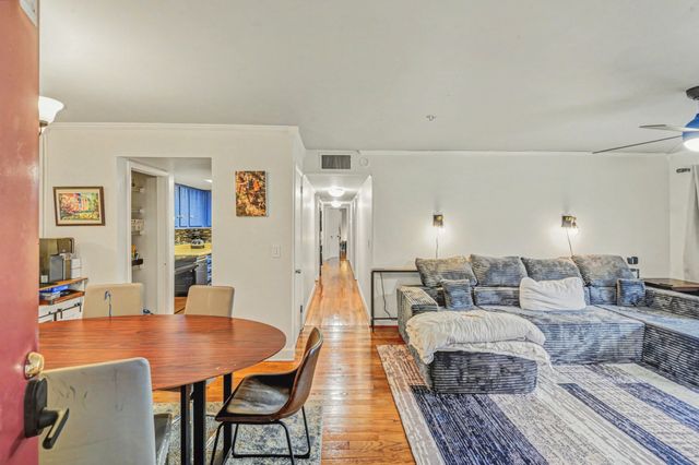 21 Vaughns Gap Rd Apt 20, Nashville, TN 37205