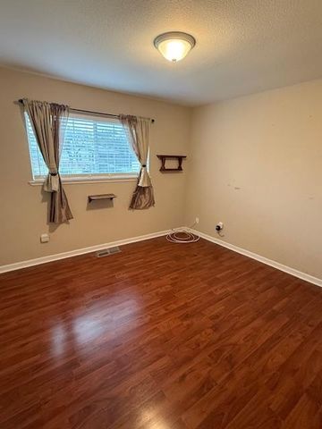 917 Woodrow Ave, Modesto, CA 95350