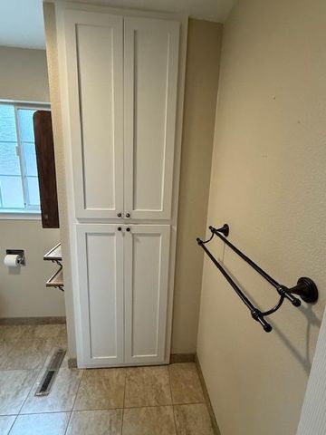 917 Woodrow Ave, Modesto, CA 95350