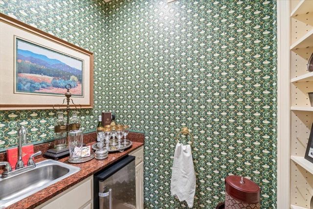 4386 W CHERRY PLACE DR, Memphis, TN 38117