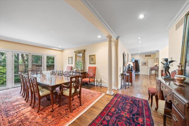 4386 W CHERRY PLACE DR, Memphis, TN 38117