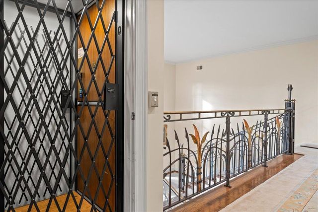 4386 W CHERRY PLACE DR, Memphis, TN 38117