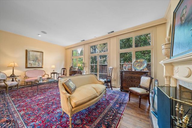 4386 W CHERRY PLACE DR, Memphis, TN 38117