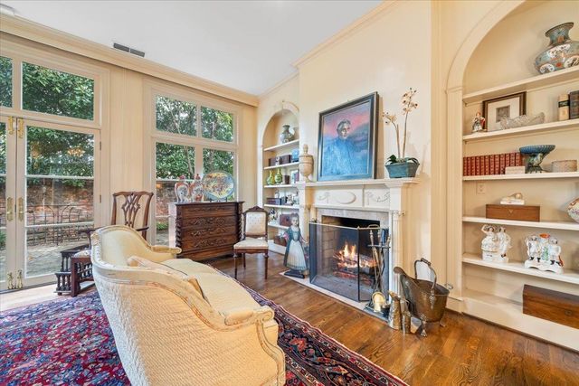 4386 W CHERRY PLACE DR, Memphis, TN 38117