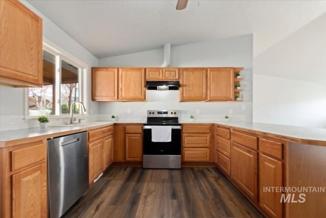 614 Astor Ave, Nampa, ID 83651