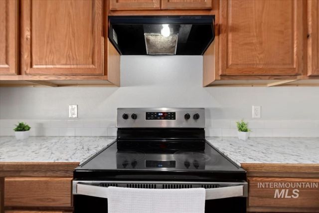 614 Astor Ave, Nampa, ID 83651