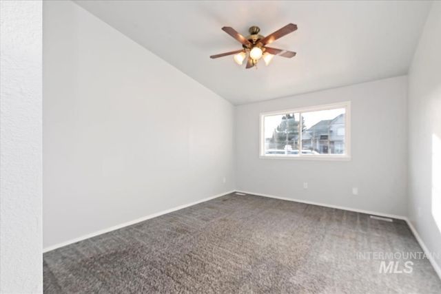 614 Astor Ave, Nampa, ID 83651