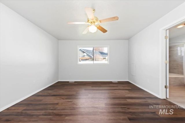 614 Astor Ave, Nampa, ID 83651