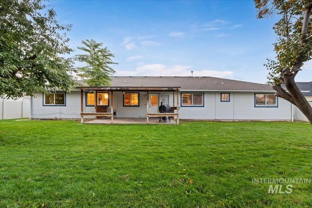 614 Astor Ave, Nampa, ID 83651