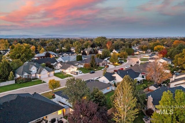 614 Astor Ave, Nampa, ID 83651