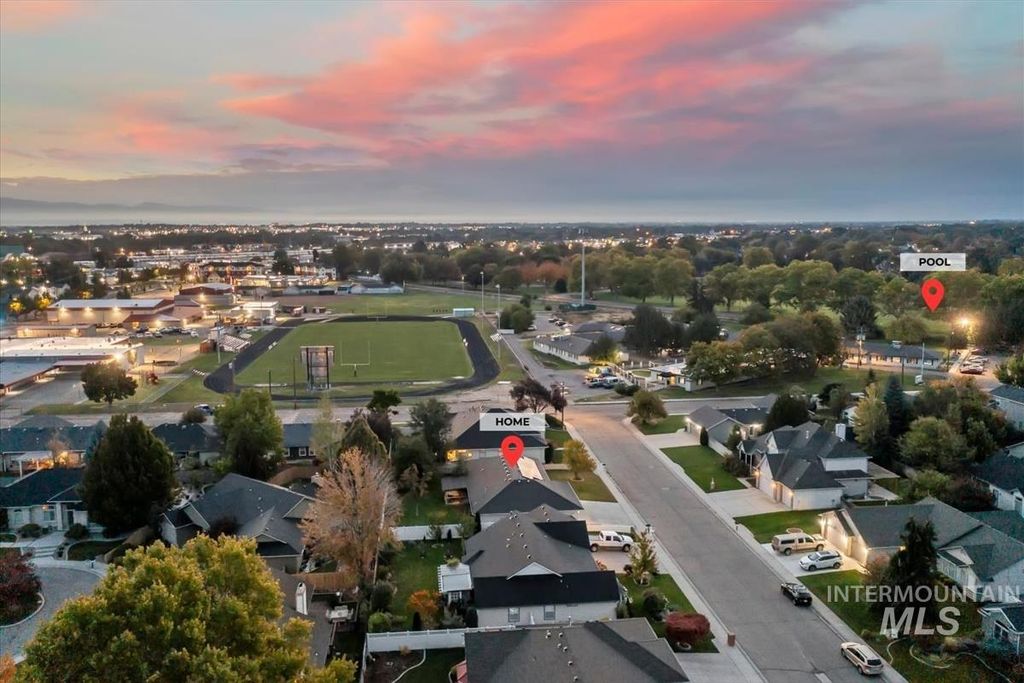 614 Astor Ave, Nampa, ID 83651