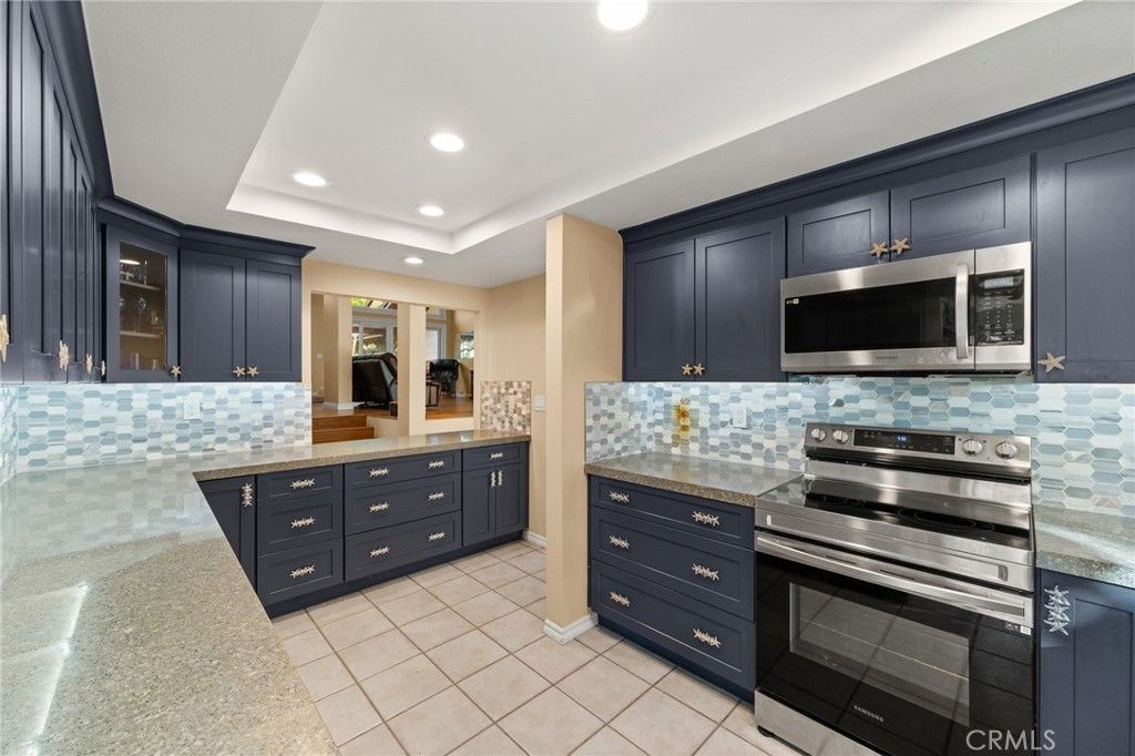 Image 17 of property listing at 714 N Lemon Hill Trail, Orange, CA 92869