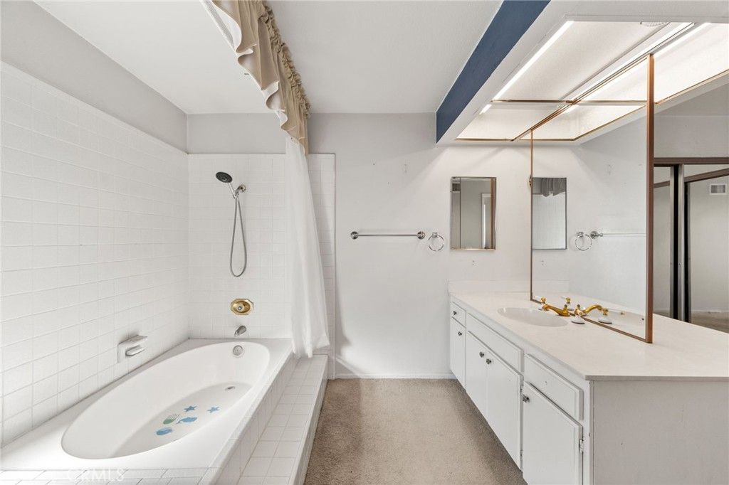 Image 33 of property listing at 714 N Lemon Hill Trail, Orange, CA 92869
