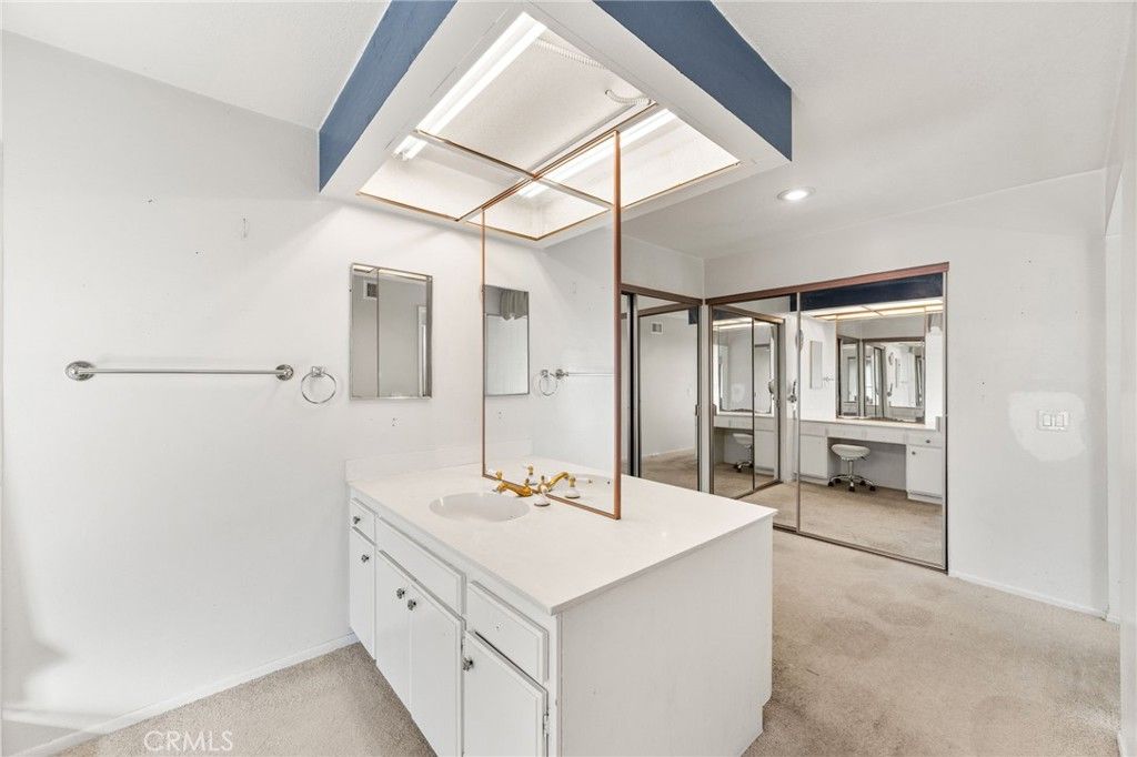Image 34 of property listing at 714 N Lemon Hill Trail, Orange, CA 92869