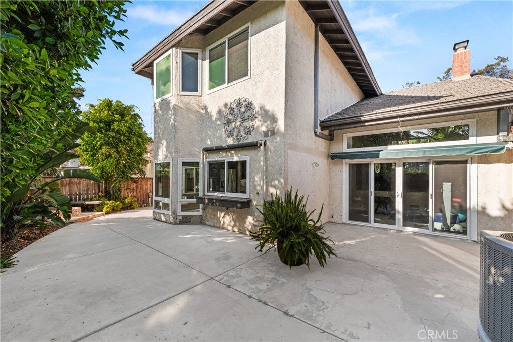 Image 41 of property listing at 714 N Lemon Hill Trail, Orange, CA 92869