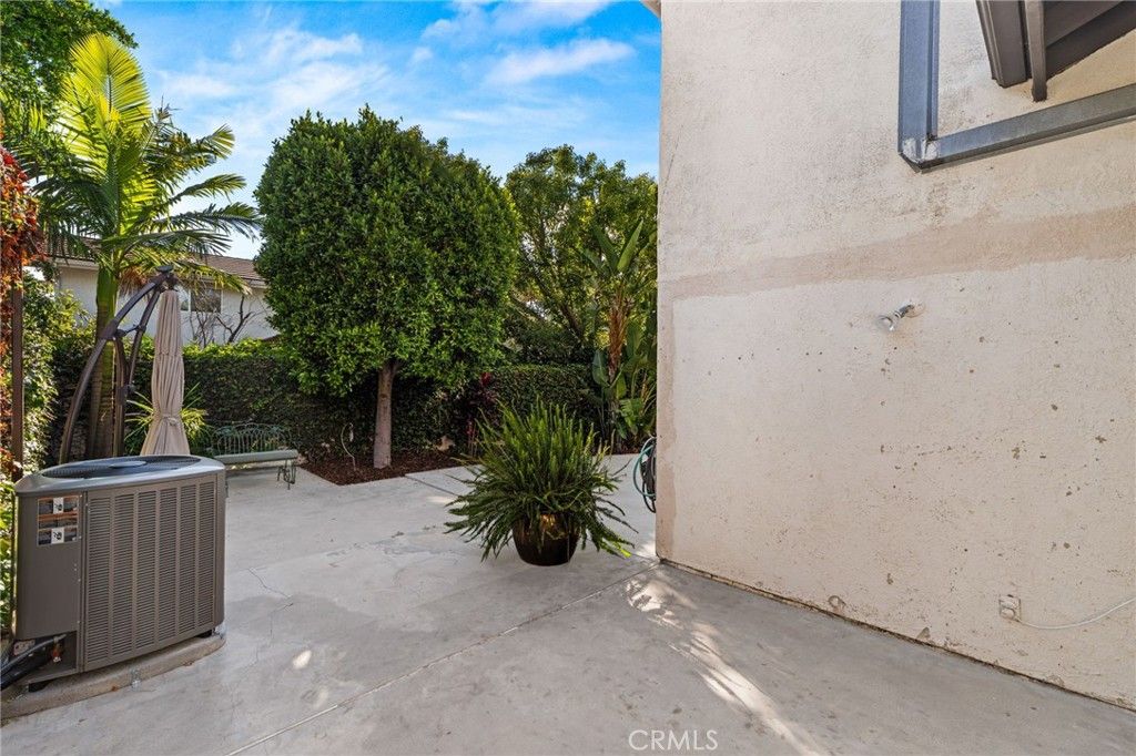 Image 42 of property listing at 714 N Lemon Hill Trail, Orange, CA 92869