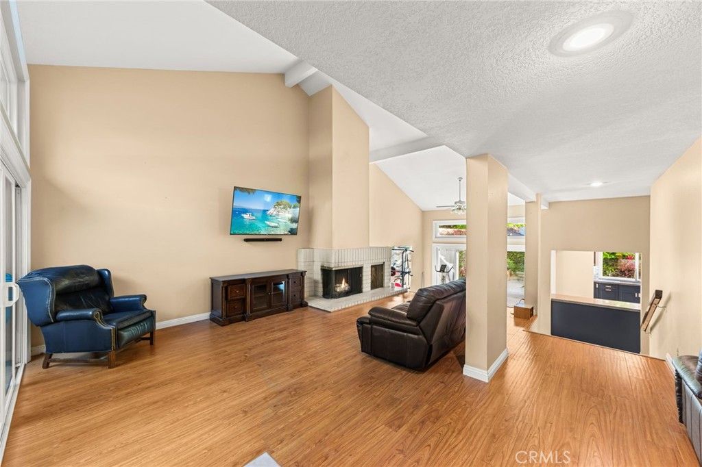 Image 6 of property listing at 714 N Lemon Hill Trail, Orange, CA 92869