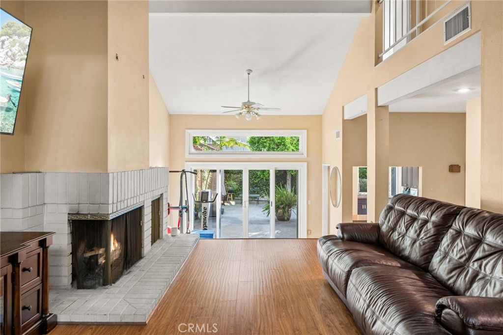 Image 9 of property listing at 714 N Lemon Hill Trail, Orange, CA 92869