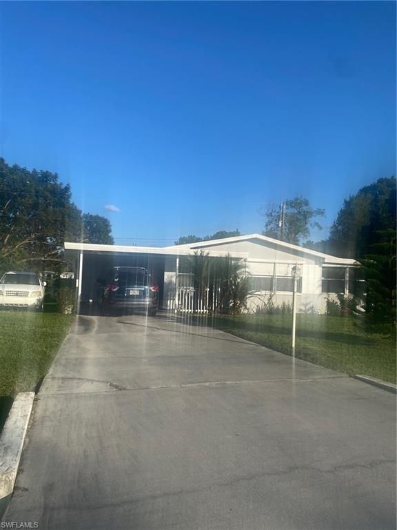 114 Oleander RD, LEHIGH ACRES, FL 33936 — photo 2