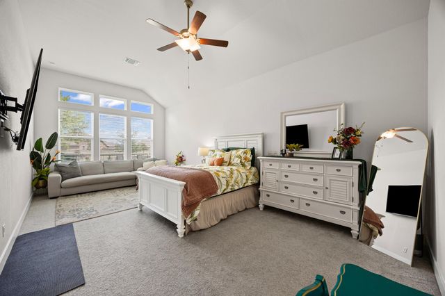 821 Faith DR, Liberty Hill, TX 78642