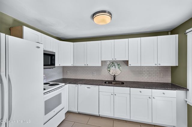5104 N Elgin St, Spokane, WA 99205