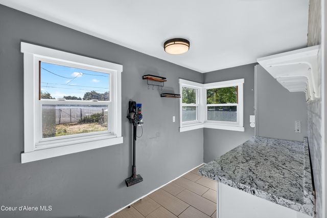 5104 N Elgin St, Spokane, WA 99205