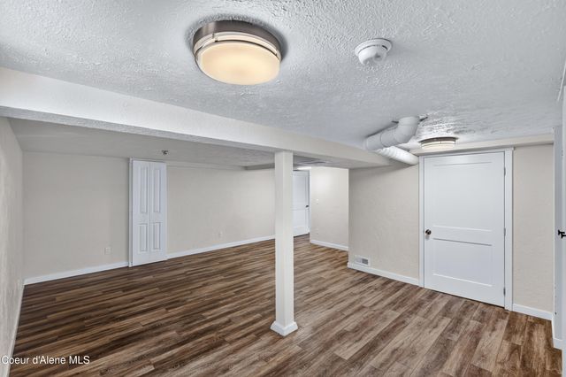 5104 N Elgin St, Spokane, WA 99205