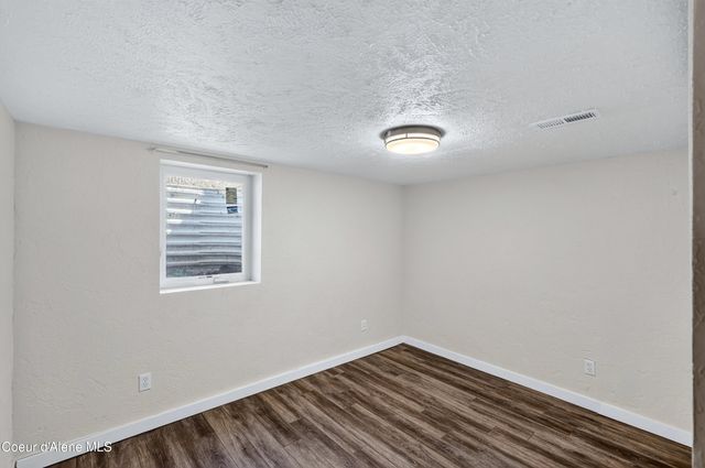 5104 N Elgin St, Spokane, WA 99205