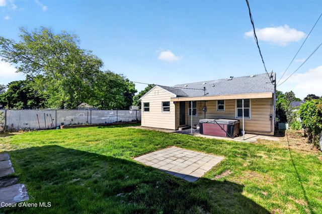 5104 N Elgin St, Spokane, WA 99205