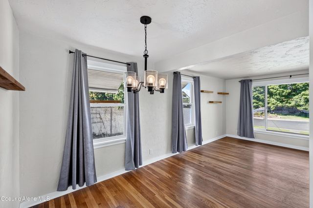 5104 N Elgin St, Spokane, WA 99205