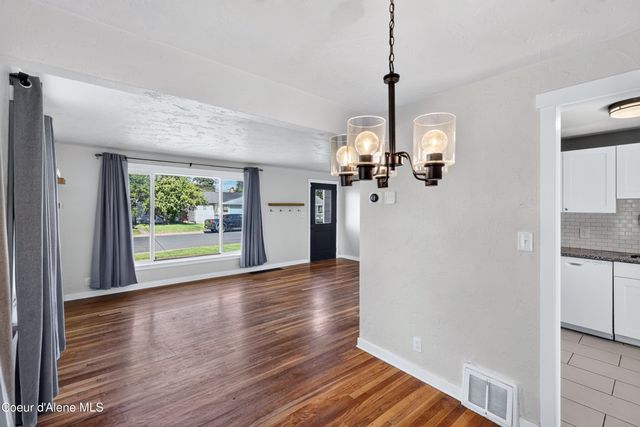 5104 N Elgin St, Spokane, WA 99205
