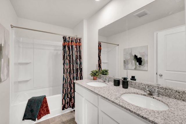 553 Fox Den Circle, Dalton, GA 30721