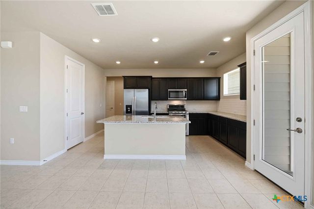 116 Mulligan Drive 103, San Marcos, TX 78666