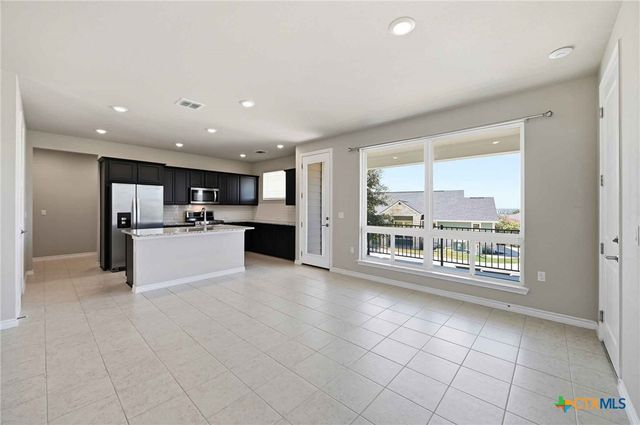 116 Mulligan Drive 103, San Marcos, TX 78666