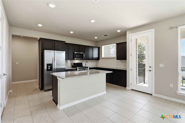 116 Mulligan Drive 103, San Marcos, TX 78666